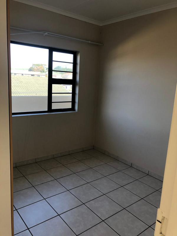 To Let 3 Bedroom Property for Rent in Amalinda Eastern Cape